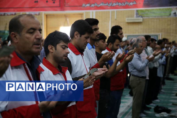 نماز عید فطر در اهرم