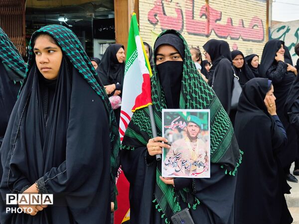 مراسم تشییع پیکر مطهر شهید اسماعیل آزادگرمی در کرمان