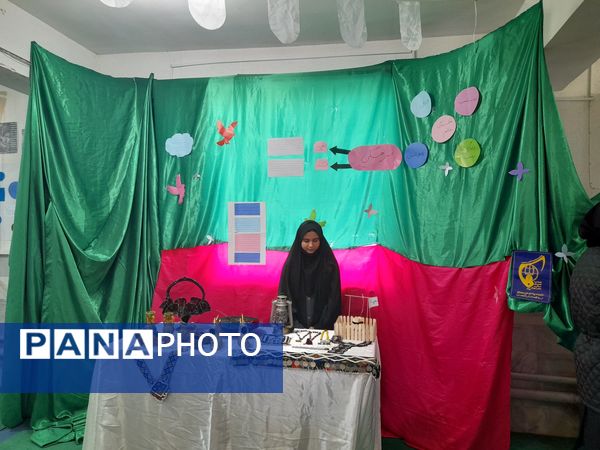 افتتاح نمایشگاه مدرسه انقلاب دبیرستان آسیه پیش قلعه 