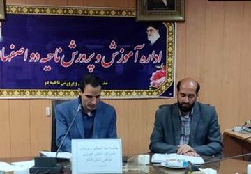 شورای دانش‌آموزی زمینه‌ساز نسلی توانمند، صاحب‌نظر و مطالبه‌گر است