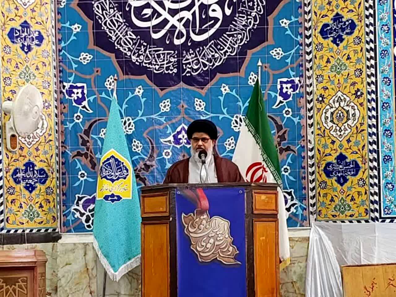 تقوا، انسان را شکست‌ناپذیر و بی‌نیاز می‌کند  