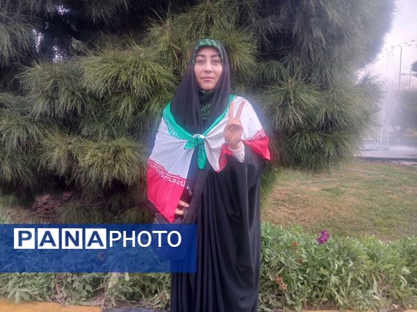 جلوه هایی از راهپیمایی جشن پیروزی انقلاب در شهر قم