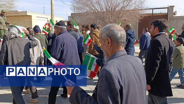 حضور گسترده مردم سفیددشت در راهپیمایی ۲۲ بهمن