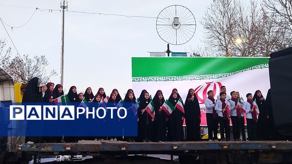 جشن میلاد حضرت مهدی ( عج) و اعیاد شعبانیه در خیابان امام خمینی نیشابور 