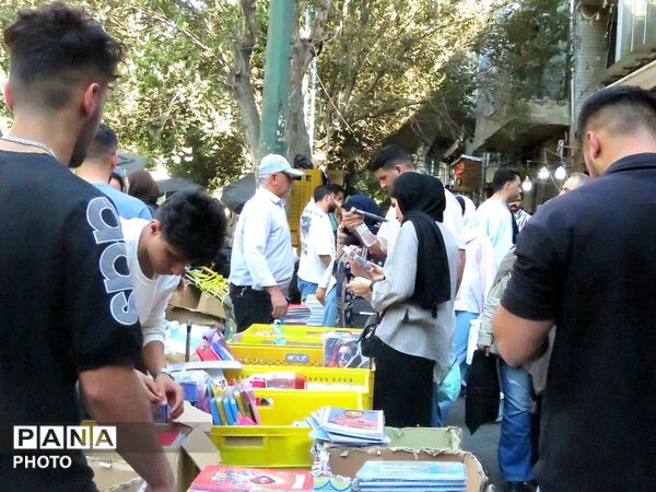  روایت شور و شوق خرید لوازم‌التحریر در بازار بزرگ تهران