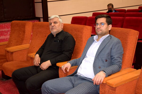 نشست توانمندسازی مدیران منطقه ۱۴ با محوریت مدیریت مدرسه‌محور و تحول آموزشی