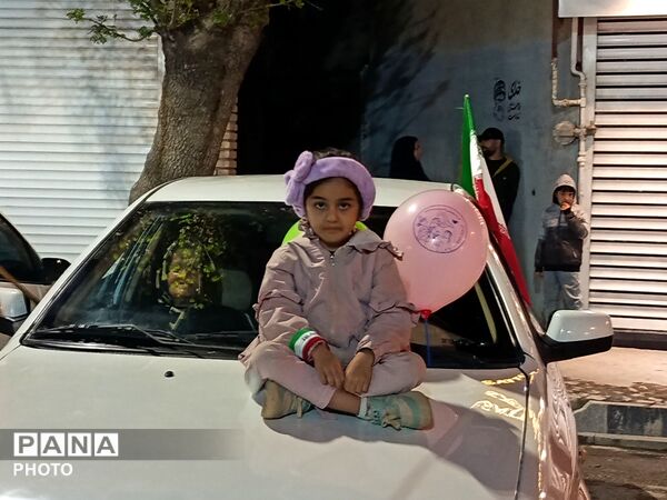 هنری از مردم انقلابی شهرستان بهار 