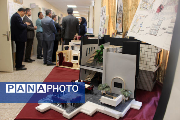 برپایی نمایشگاه هفته مشاغل در هنرستان شهید مهدی هندویان قم