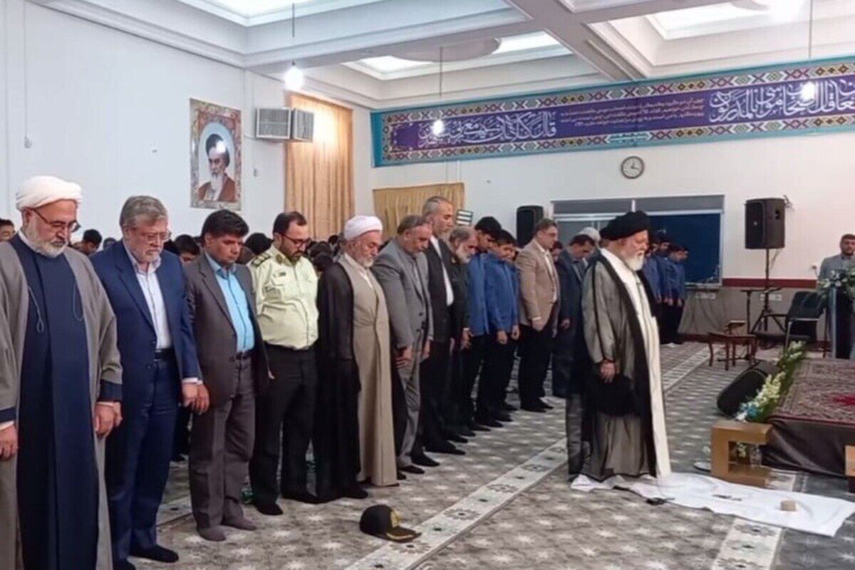 نماز جماعت کلید تقویت ایمان، آرامش و تربیت اخلاقی در مدارس است
