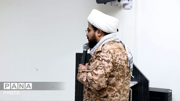 تجدید پیمان، بر مدار ایران