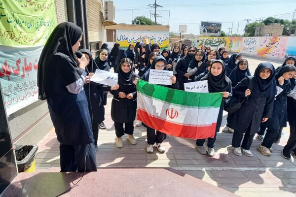 دانش‌آموزان بهبهانی فریاد «مرگ بر اسرائیل» سر دادند