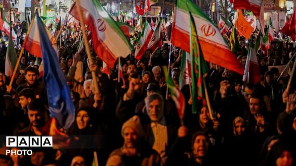 سی‌امین شب تجدید بیعت مردم فردیس با رهبر مظلومان در آستانه ادامه راه شهدا