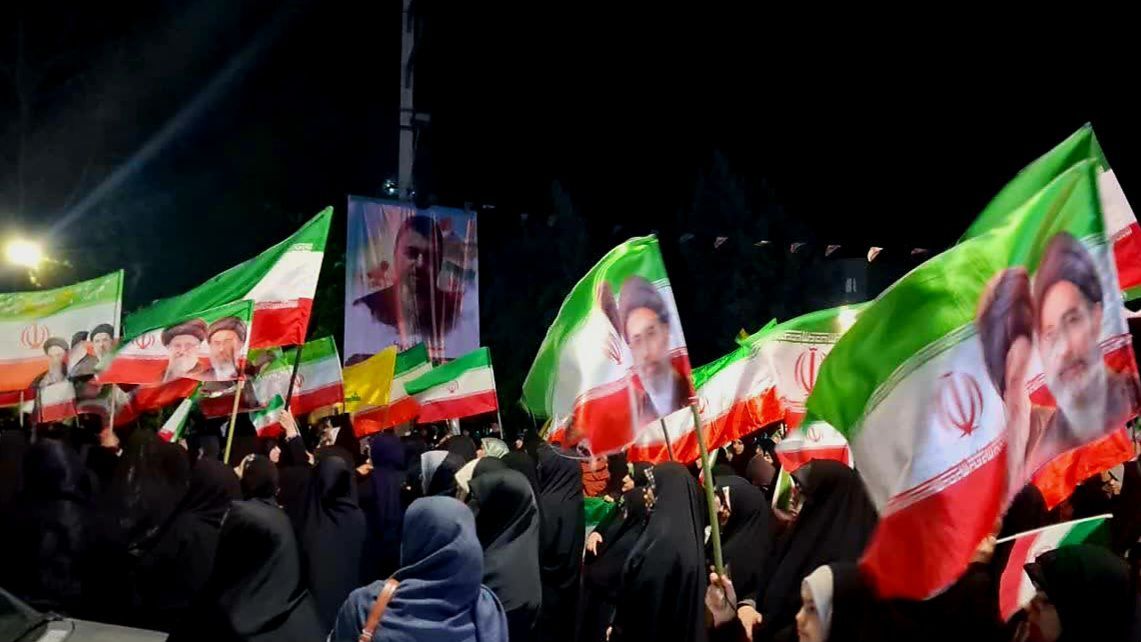 خیابان، تنگه احد جمهوری اسلامی ایران است