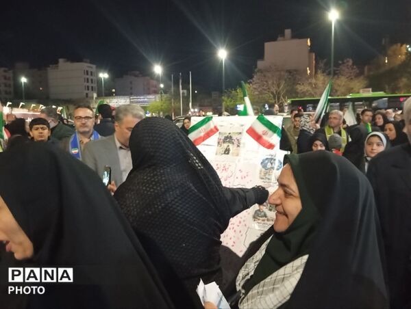 اثر انگشت هایی که تابلو خونخواهی شهیدان  را کامل کردند 