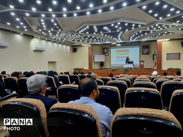 کارگاه توانمند سازی آموزش تخصصی خبرنویسی برای مربیان پرورشی 