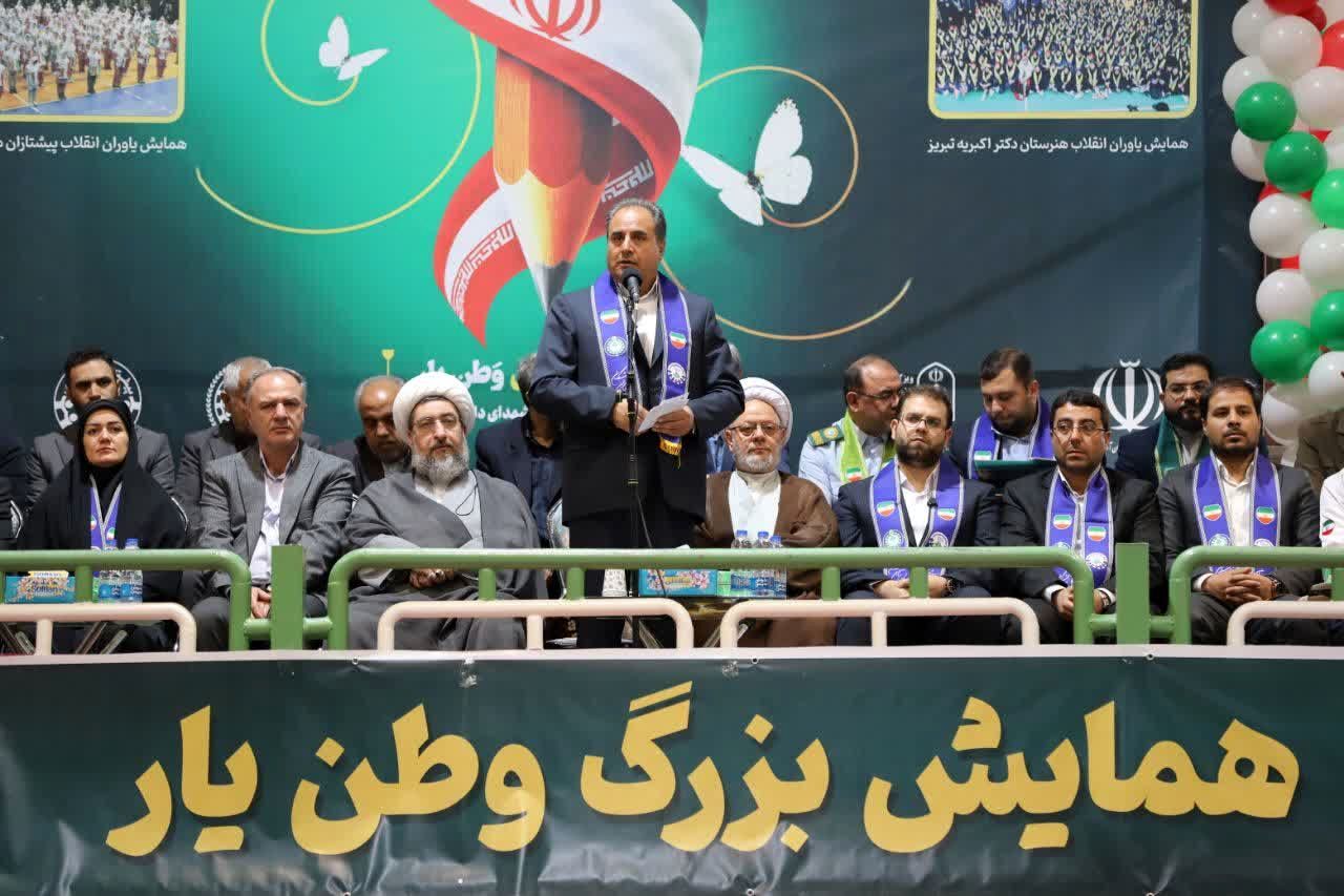 رسالت تعلیم و تربیت در پرورش نسلی مؤمن، دانا و مسئولیت‌پذیر است