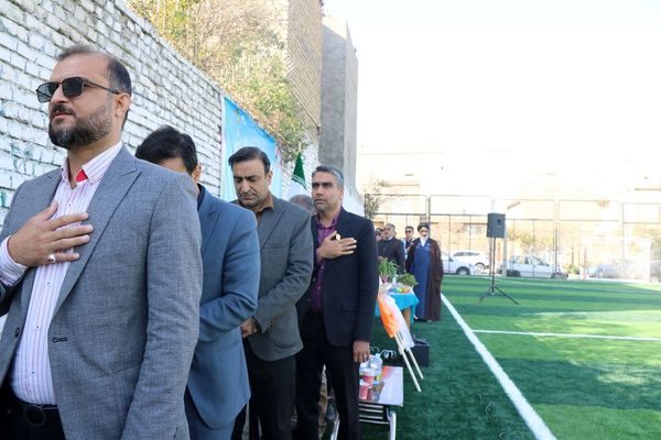  افتتاحیه زمین چمن دبستان فطرت