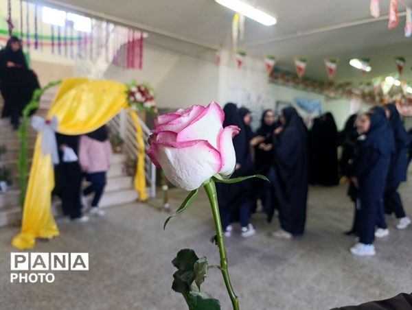 طنین قرآن، عترت و نماز در مشهدمرغاب