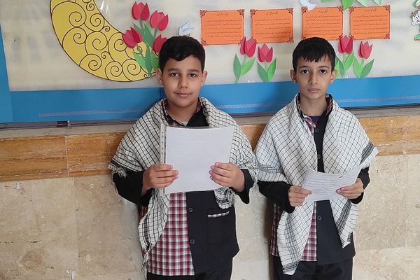 اجرای طرح «لاله‌های روشن» در دبستان شهید نوروزعلی حسینی