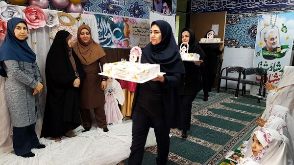 جشن تکلیف، جشن عاشقی در آموزشگاه دخترانه درخشندگان ملارد