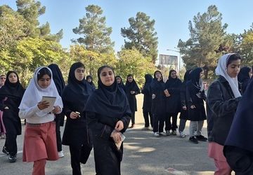 موفقیت‌های درخشان دانش‌آموزان ناحیه 3کرج در مسابقات هنری و ادبی