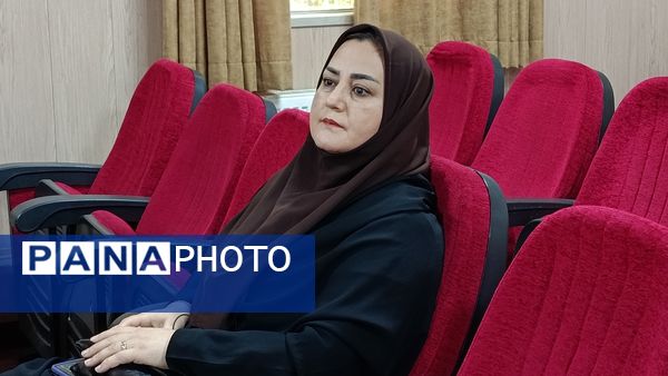 برگزاری دوره ضمن خدمت فعالیت های مکمل آموزشی و پرورشی در شهرستان ملارد
