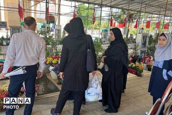تجدید میثاق و بیعت با شهدای جنگ‌های تحمیلی