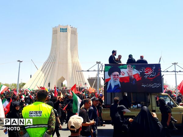 آخرین سلام؛ از میدان انقلاب تا میدان آزادی، تهران در آیین وداع با رهبر شهید