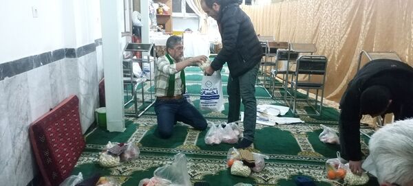 گذری بر آماده سازی بسته های یلدایی