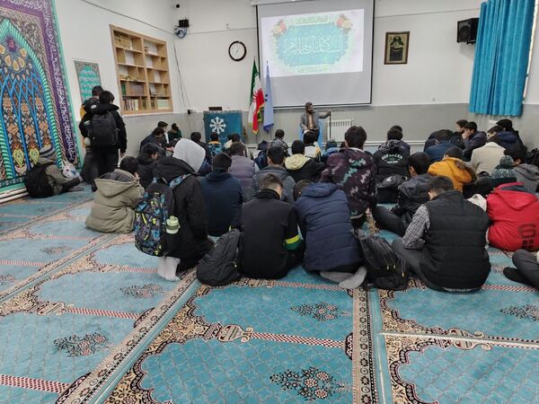 جشن میلاد حضرت زهرا (س) در دبیرستان شهید بهشتی 
