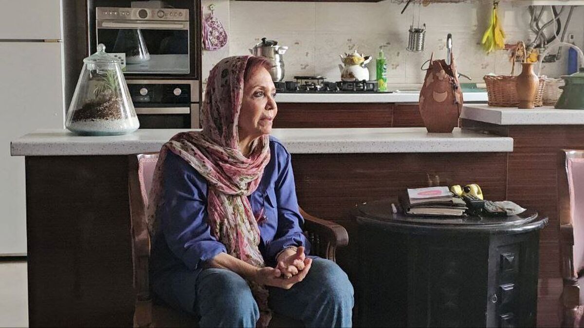 بازدید مدیران سینمایی از سینماگران آسیب‌دیده