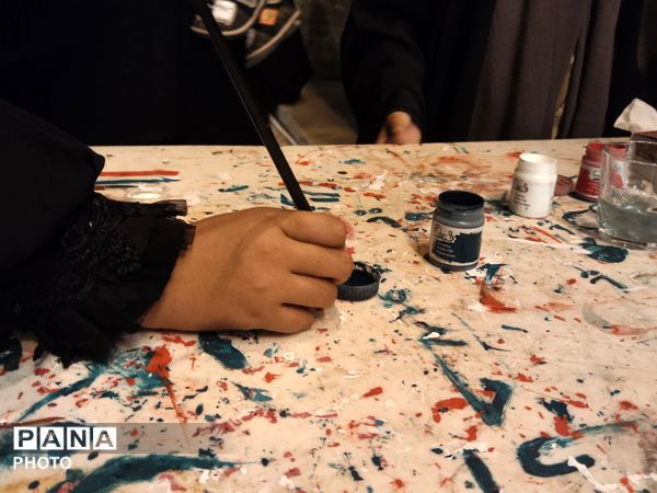  قاب پانا میزبان غرفه کودک در حسینیه امام خمینی 