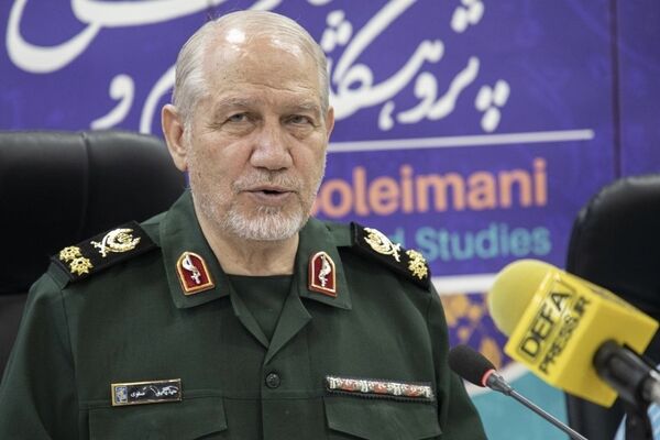 سرلشکر صفوی: تنها 10 درصد از قدرت نظامی خود را استفاده کرده‌ایم/ قطعا اهداف دشمن در این جنگ محقق نمی‌شود