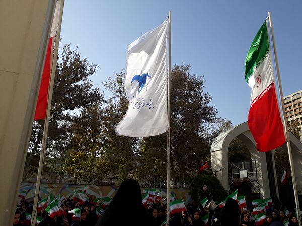 طلوعی تازه برای دانش‌آموزان دبیرستان مصلی نژاد حضرت زهرا در اول مهر