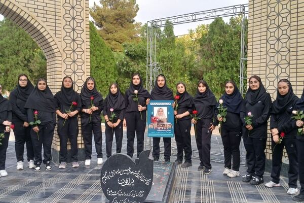 آغاز مسابقات ورزشی دختران دانش‌آموز با شعار سلامت و امنیت در همدان