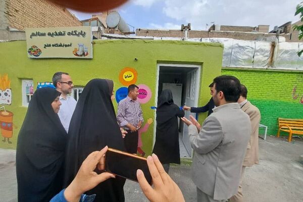 افتتاحیه پایگاه استاندارد تغذیه سالم مدرسه فتح