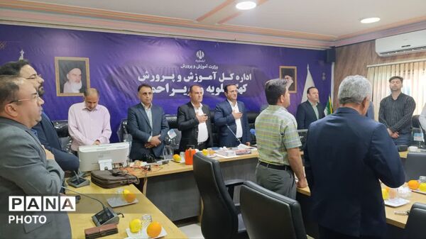 نشست خبری به‌مناسبت هفته معلم