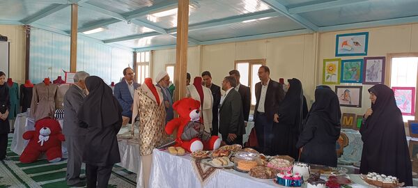 جشنواره فرهنگی و هنری در هنرستان فرید زاوه