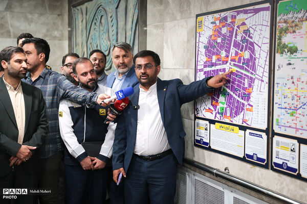 رونمایی از نقشه‌های تهران‌گردی با مترو؛ ۲۴ ایستگاه گردشگری معرفی شد
