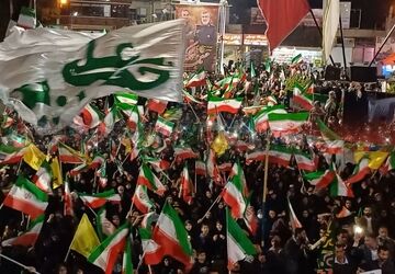 فیروزآباد در جشن ولادت امام رضا(ع) نورباران شد