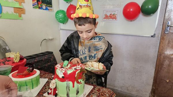 جشن یلدایی در مدرسه دکتر عسکریان یاسوج