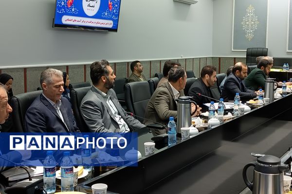 برگزاری نشست ستاد راهبری نماد و بازدید از مدارس