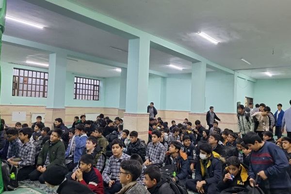 مراسم جشن سالروز میلاد امام علی(ع) در دبیرستان شادیان قم