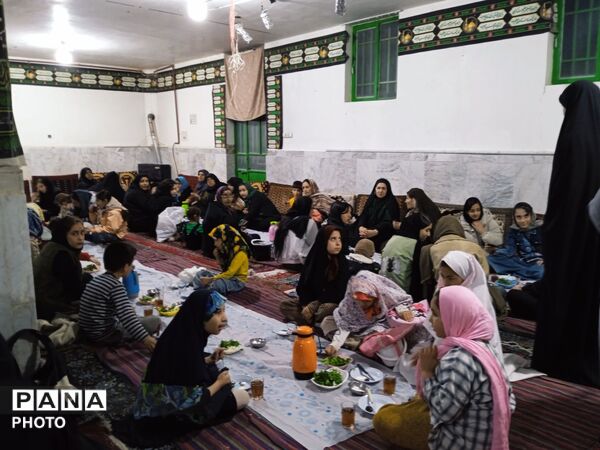  قرائت قرآن همزمان با اولین روز شهادت رهبر معظم انقلاب