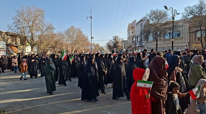 اجتماع بزرگ مردم شهرستان سملقان برای محکومیت هتاکان به قرآن کریم