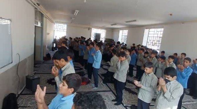 افتتاح نمازخانه در دبیرستان پسرانه شهید ذاکری شهرستان زارچ 