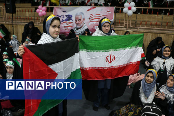 همایش دختران حاج قاسم 