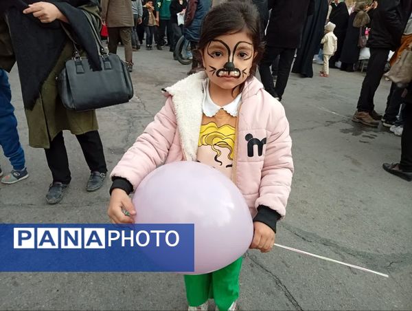 جشن میلاد حضرت مهدی (عج) در امامشهر با برپایی «پیاده‌راه ولی عصر(عج)»