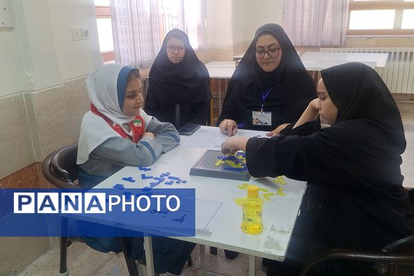 مسابقات بازی‌های فکری رویش دختران مرحله استانی در شیراز