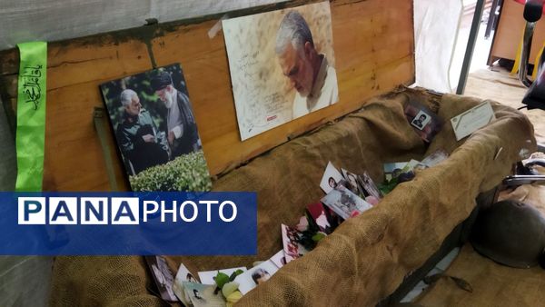 نمایشگاه مدرسه انقلاب در دبیرستان شهید بهشتی سمنان 